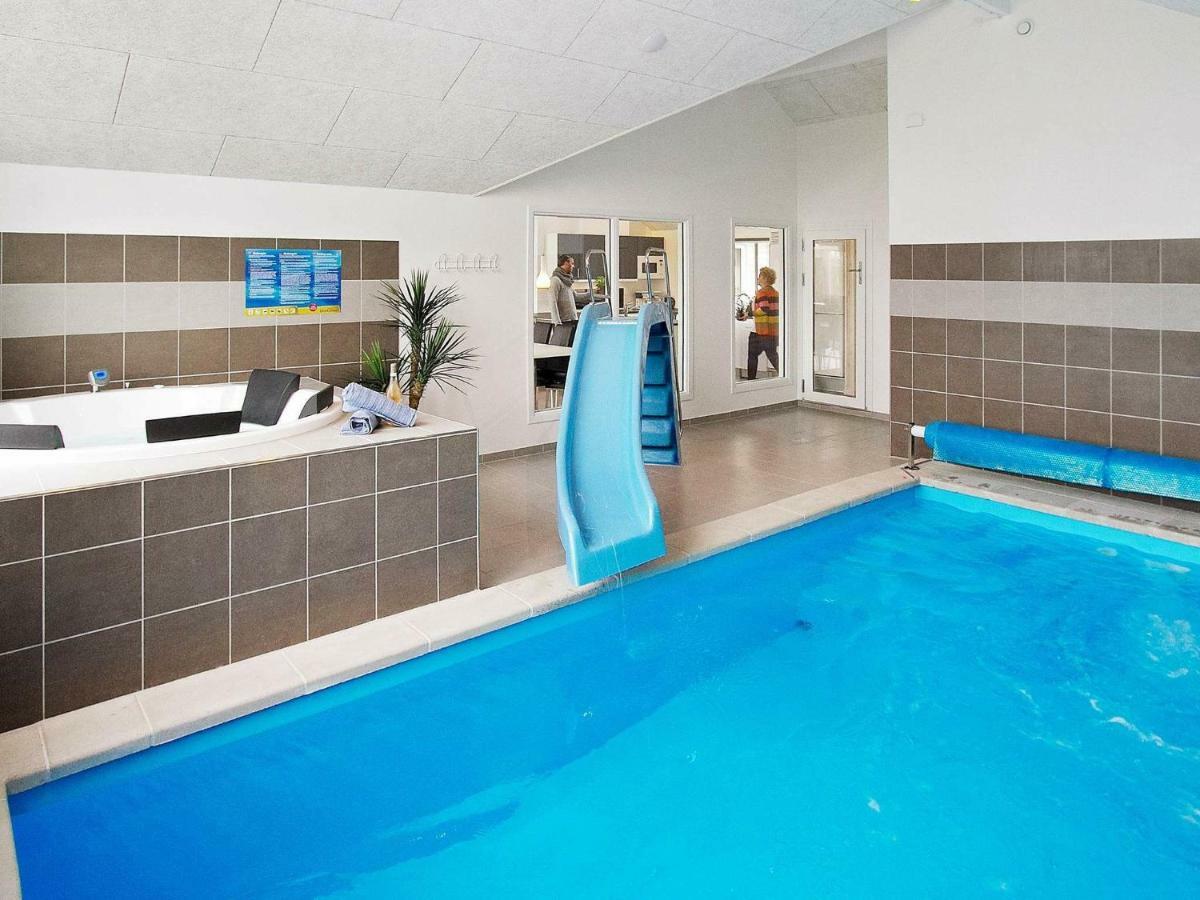 18 Person Holiday Home In Hasselberg Kappeln Bagian luar foto